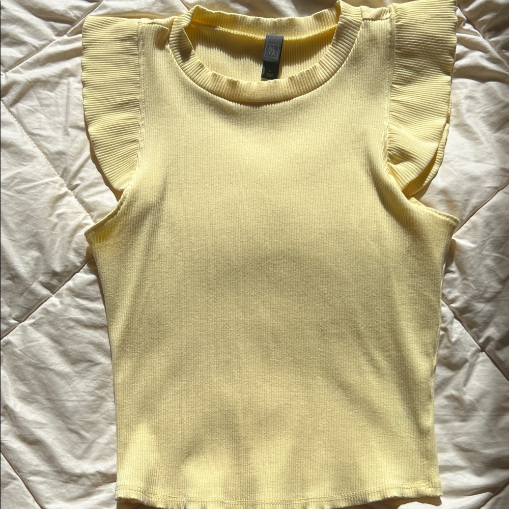 Francesca's Collections Light Yellow Ribbed Tank Top
